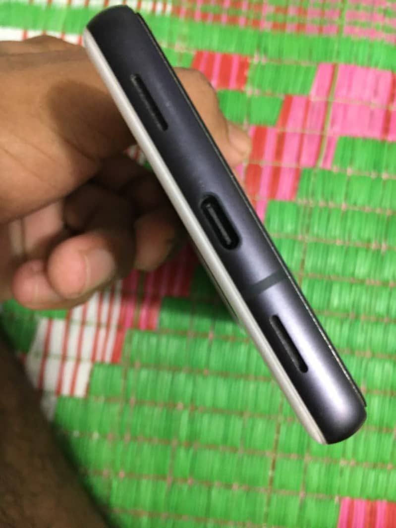 Google Pixel 7a 5