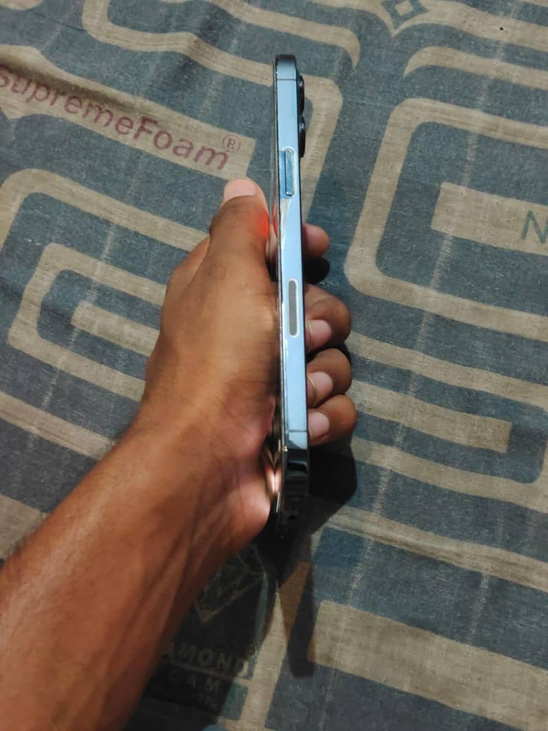 Apple iPhone 12 Pro Max 8