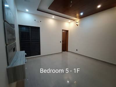 10 Marla Good Location House For Sale In LDA Avenue-1.