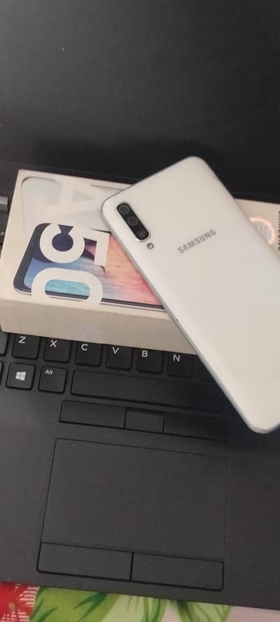 Samsung Mobile A50