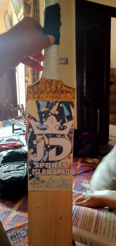 JD cricket bat