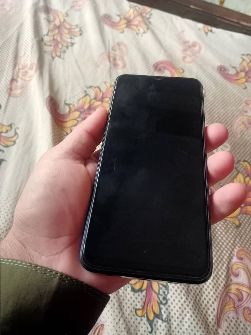 Realme C33 5