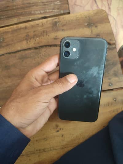 Apple iPhone 11 non ha but sim glitch hoi ha kafi dar sa chal rahe h