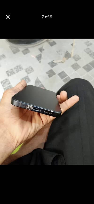 Apple iPhone 12