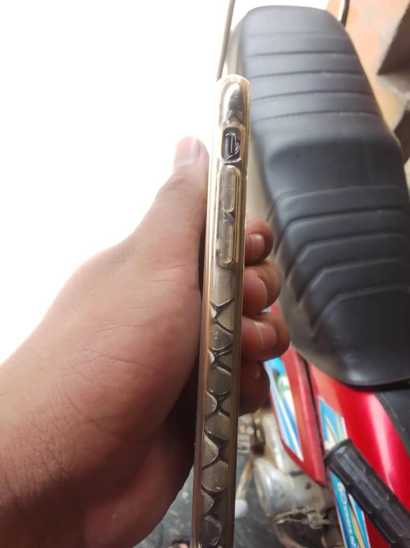 Apple iPhone X 1