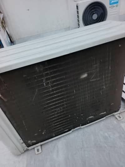 outdoor perfect indoor right u leaked left u recently replace with new