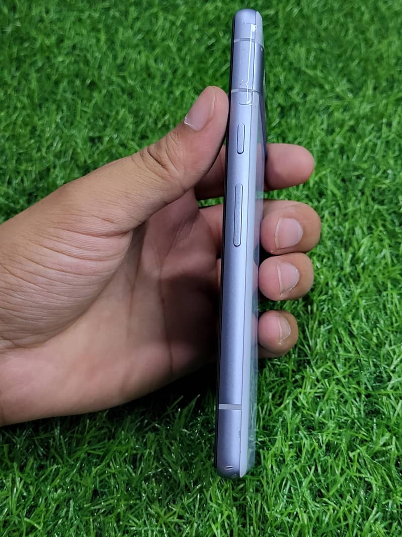 Google Pixel 7a 2