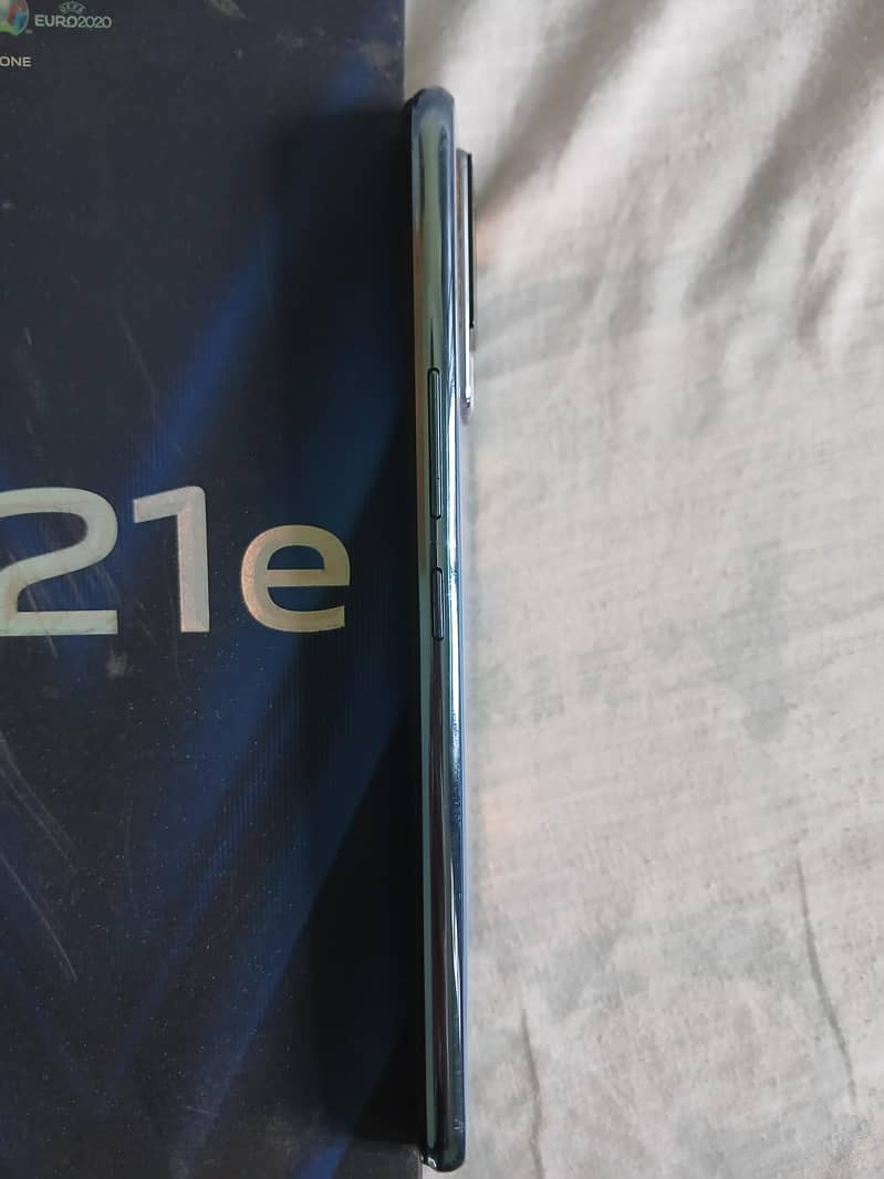 Vivo V21e 10