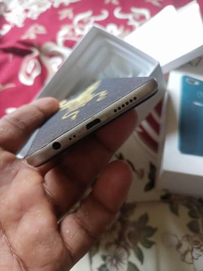 OPPO A7