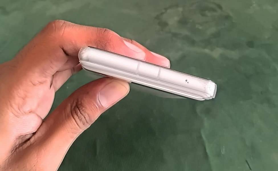 Google Pixel 7a 8