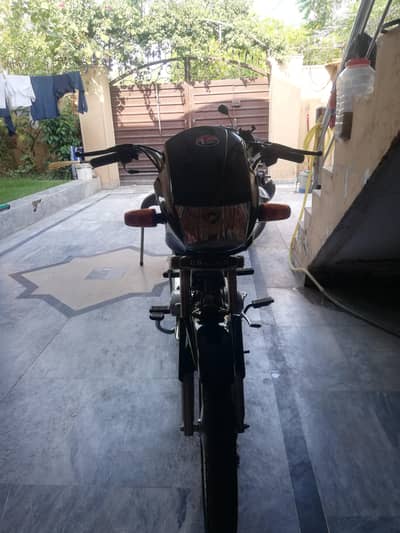 United 100 cc bike