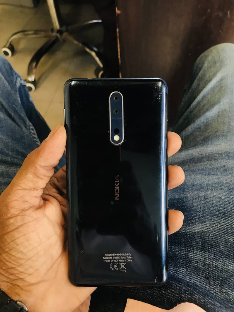 Nokia 8 1