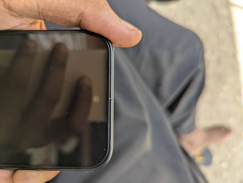 Google Pixel 9 4