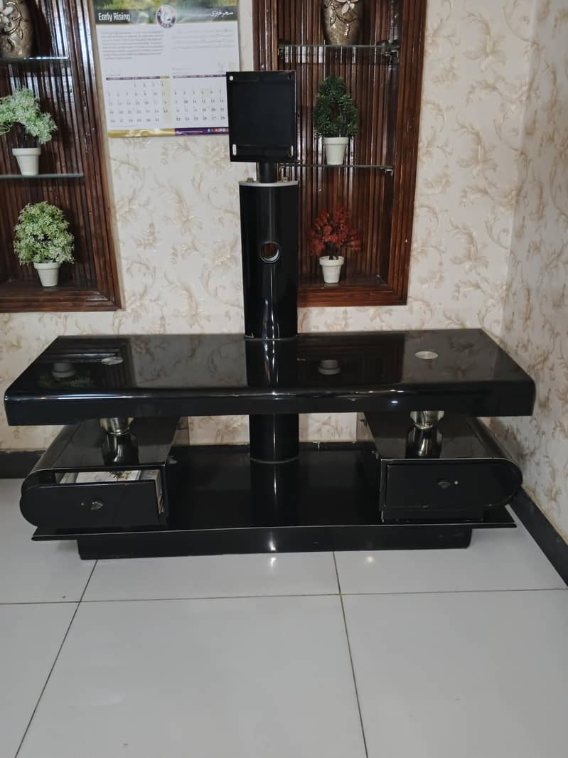 Console 1