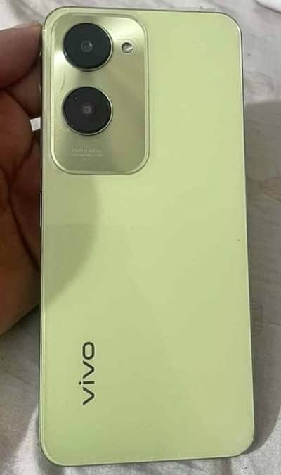 Vivo Y18