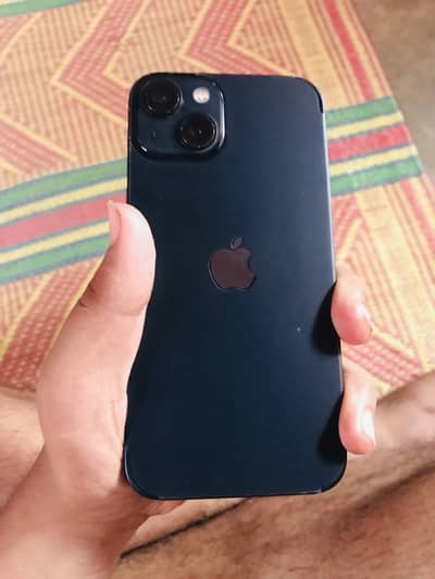 Apple iPhone 13