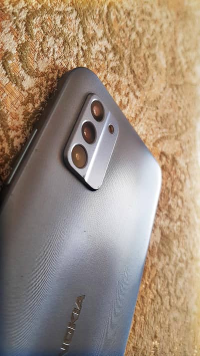  Nokia C300 – Smooth Performance & Good Battery