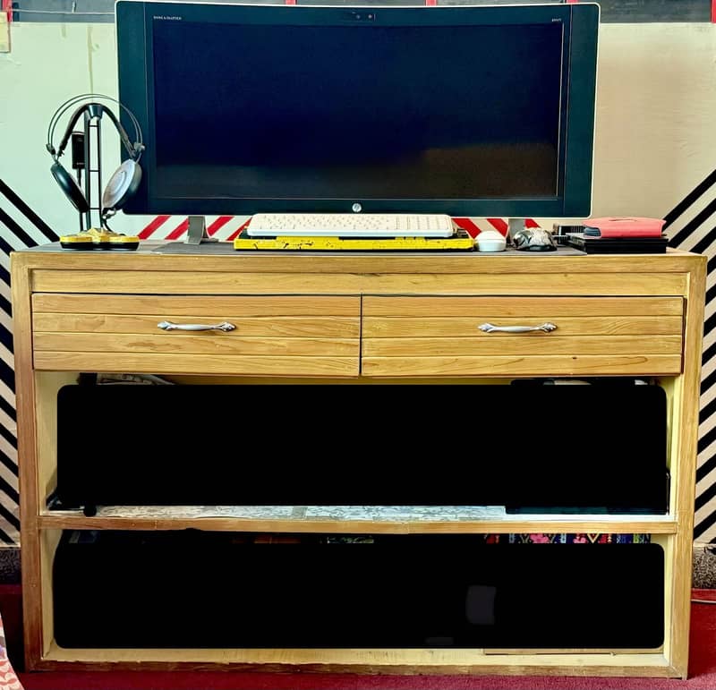 Bedset + Dressing Table + Mirror 1