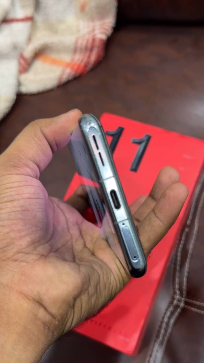 One Plus 11 3