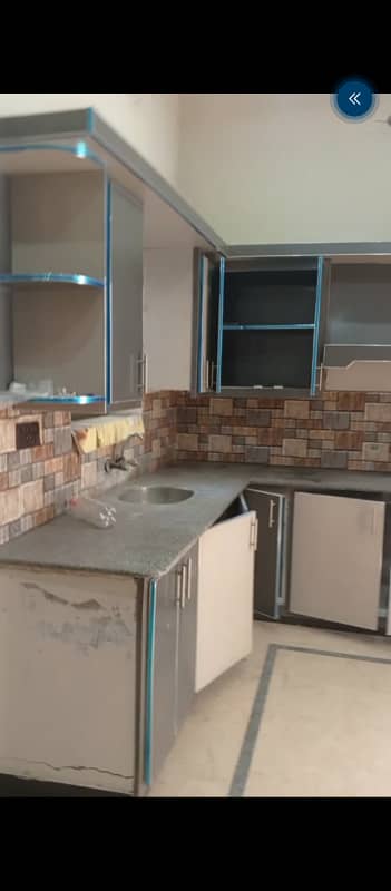 Hasan town End street 3.5 mrla double story for rent available no gas available, 03006803629