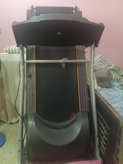 Lazer Fitness Motorized Treadmill in Excellent Condition for Sale