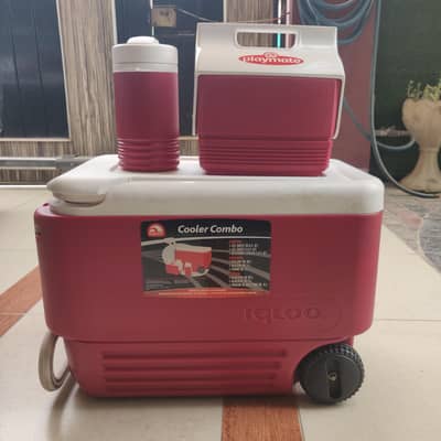 Igloo cooler and ice Box USA made