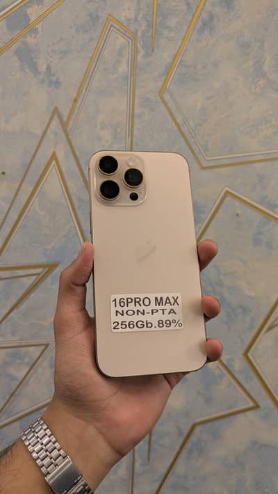 Apple iPhone 16 Pro Max