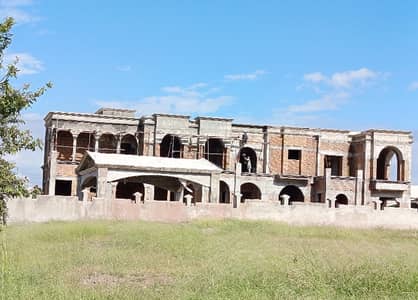 Farm House 10 Kanal Land For Sale In Beautiful Gulberg Greens - Block D