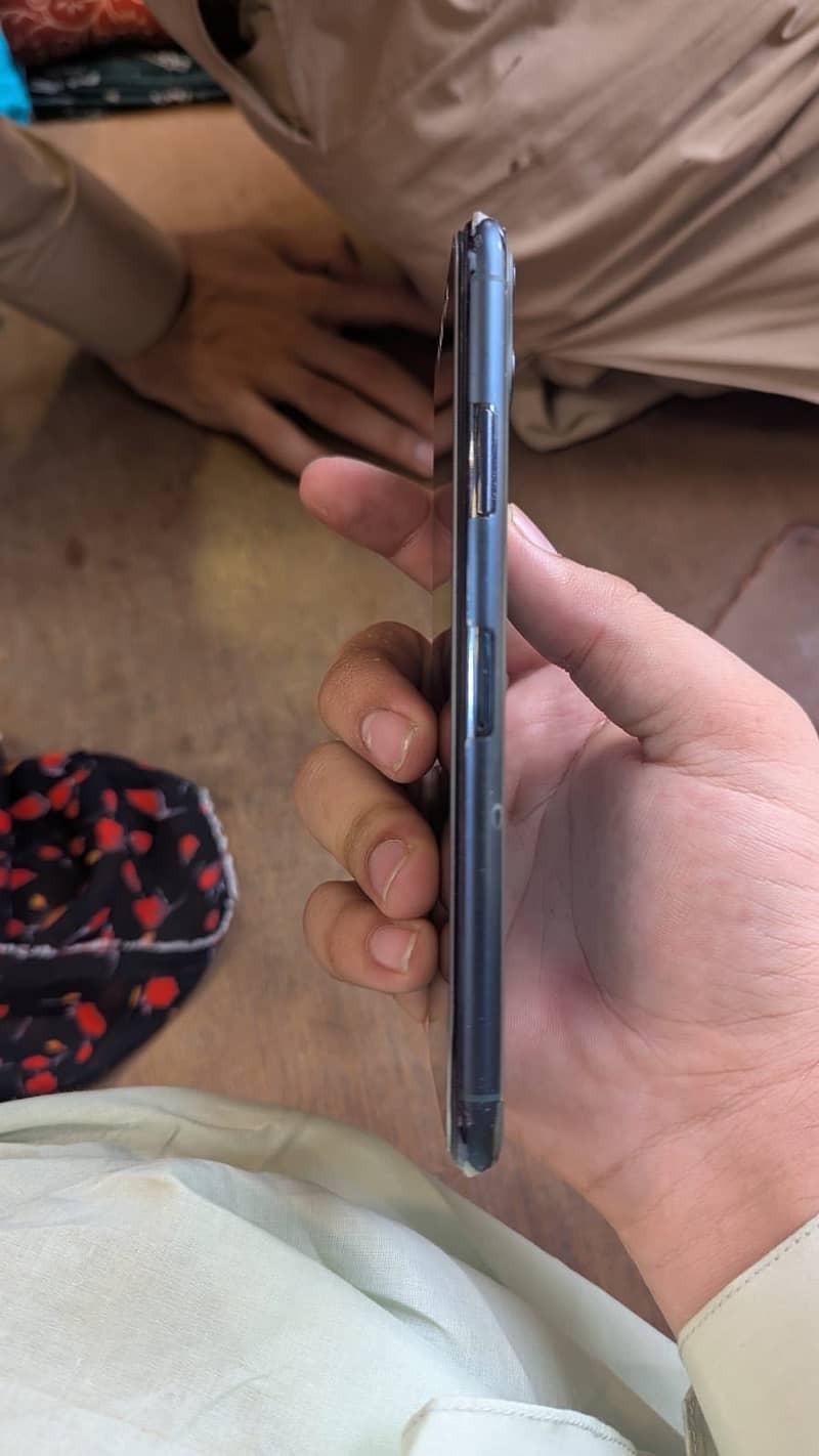 Apple iPhone 11 pro max 3
