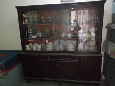 showcase and dressing
