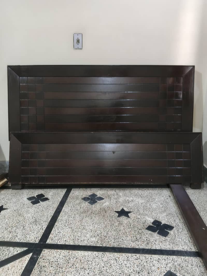 Used bed 4