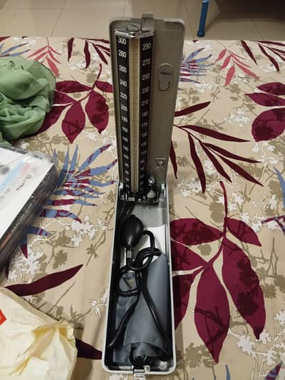 Blood pressure monitoring machine