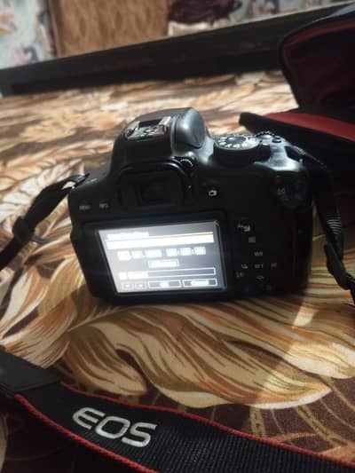 DSLR EOS Rebon T6i