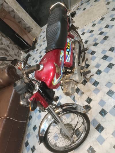 HONDA CD 70 2025