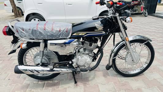 Honda CG 125 Special Edition 2024                          03210333828