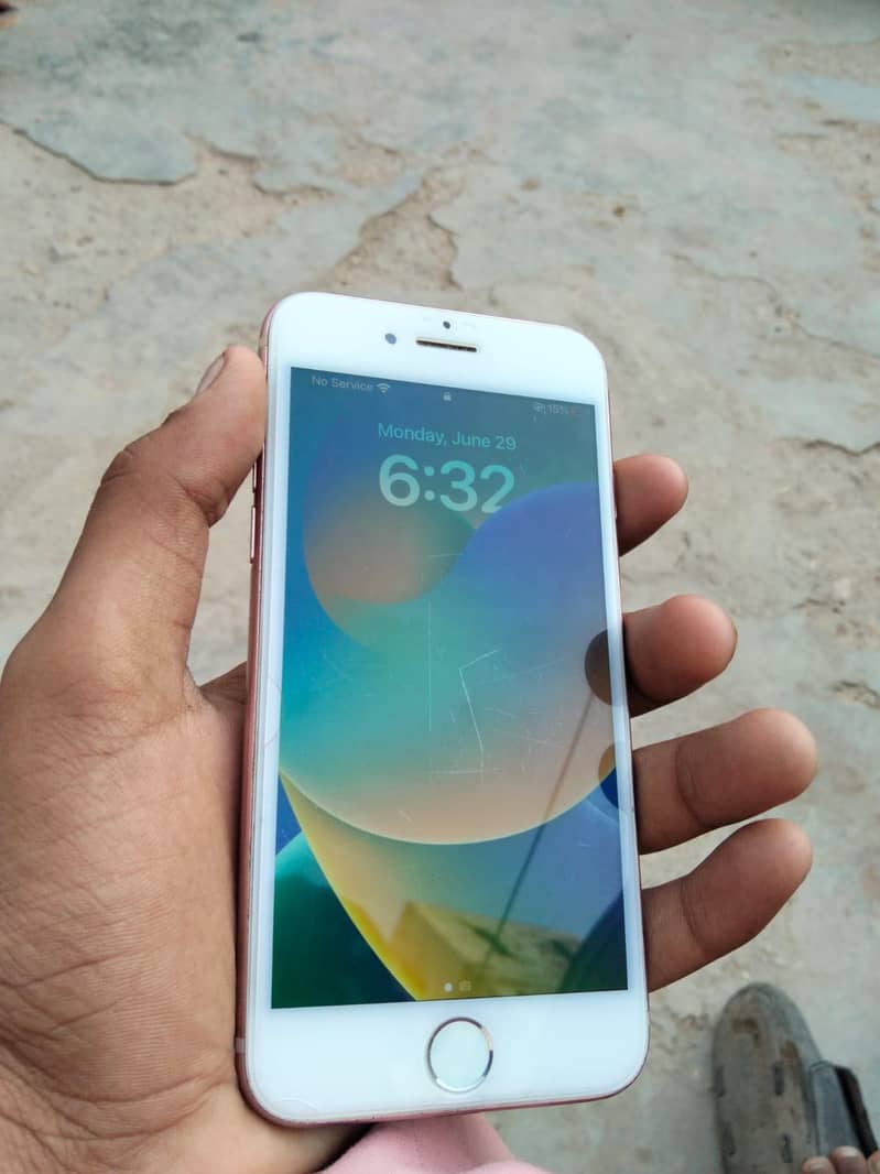 iPhone 8 3