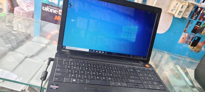 AMD E1 -1200 Toshiba LAPTOP