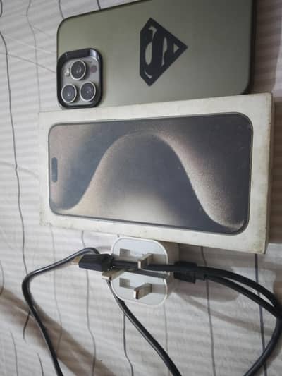 Apple iPhone 15 Pro Max 512gb natural
