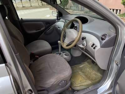 Toyota Platz 2001