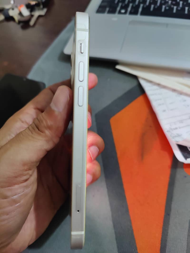Apple iPhone 12 5