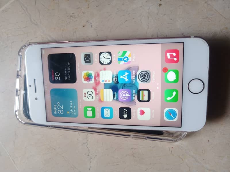 Apple iPhone 7 1