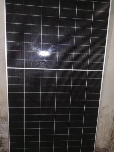 585 Solar penal only 2 days use