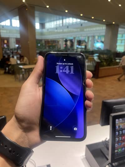 Apple iPhone 11