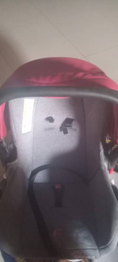 baby carry cot, seater available