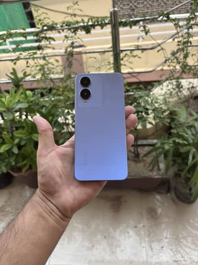 Vivo y17s 6 128 with box and charger