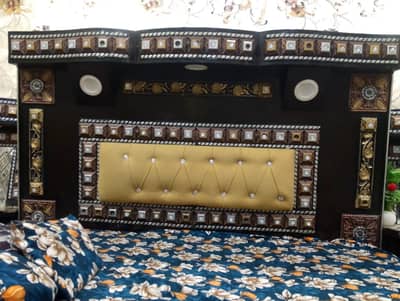 King size bed wood with 2 side tables