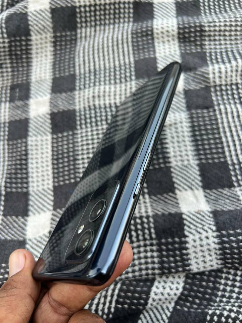 One Plus 9 5