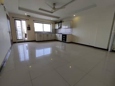 1 bed non furnished available for rent