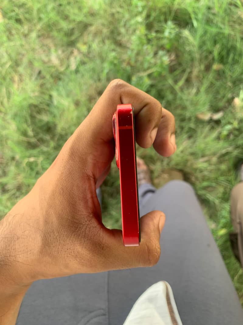 Apple iPhone 13 3