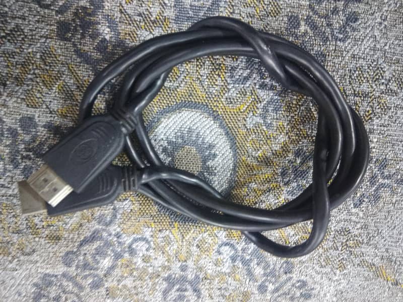 HDMI cable 0